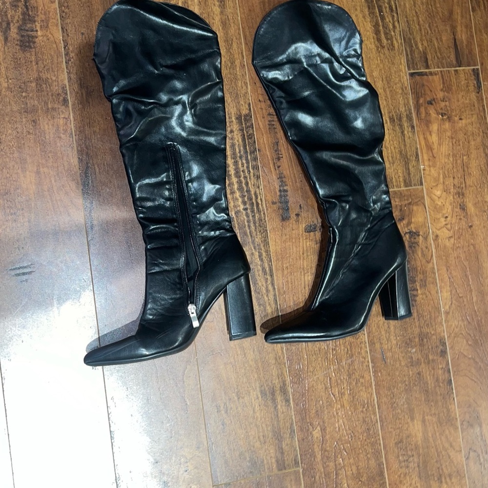 Elegant Black Knee-High Boots